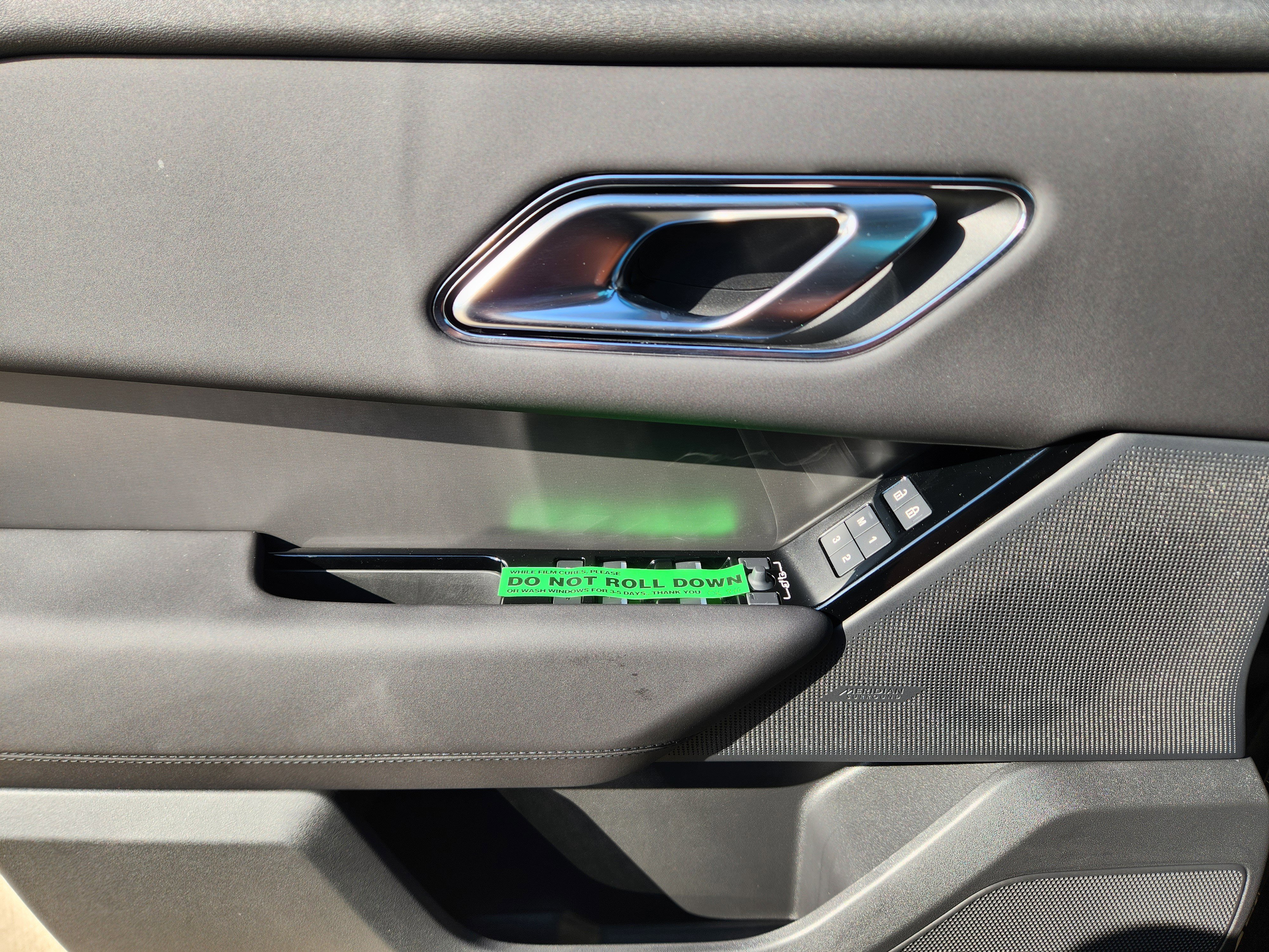 New 2026 Land Rover Range Rover Velar S image 22