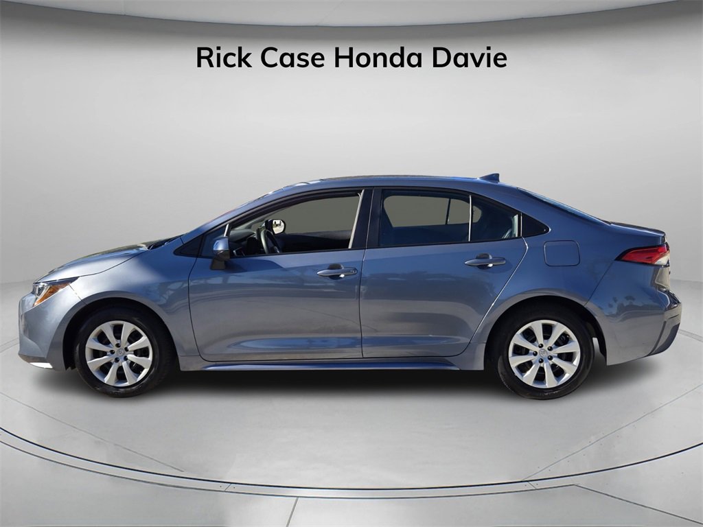 Used 2024 Toyota Corolla LE image 4