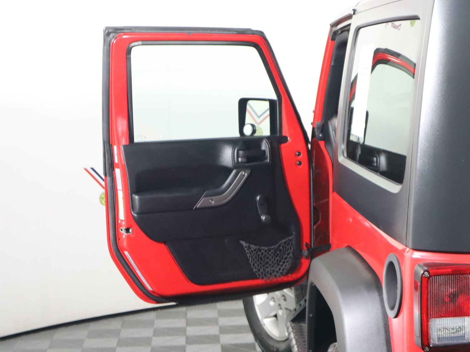Used 2016 Jeep Wrangler Sport w/ Quick Order Package 24S AWD/4WD image 19