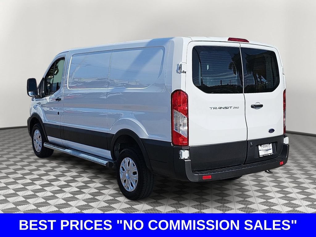 Used 2025 Ford Transit 250 Low Roof w/ Exterior Upgrade Package RWD image 5