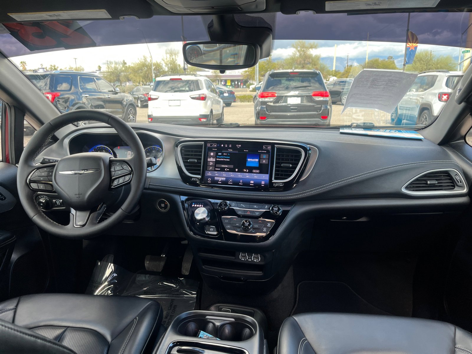 Used 2023 Chrysler Pacifica Touring-L w/ S Appearance Package image 20