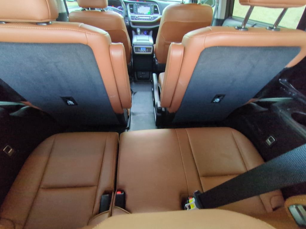 Used 2018 Toyota Highlander Limited image 38