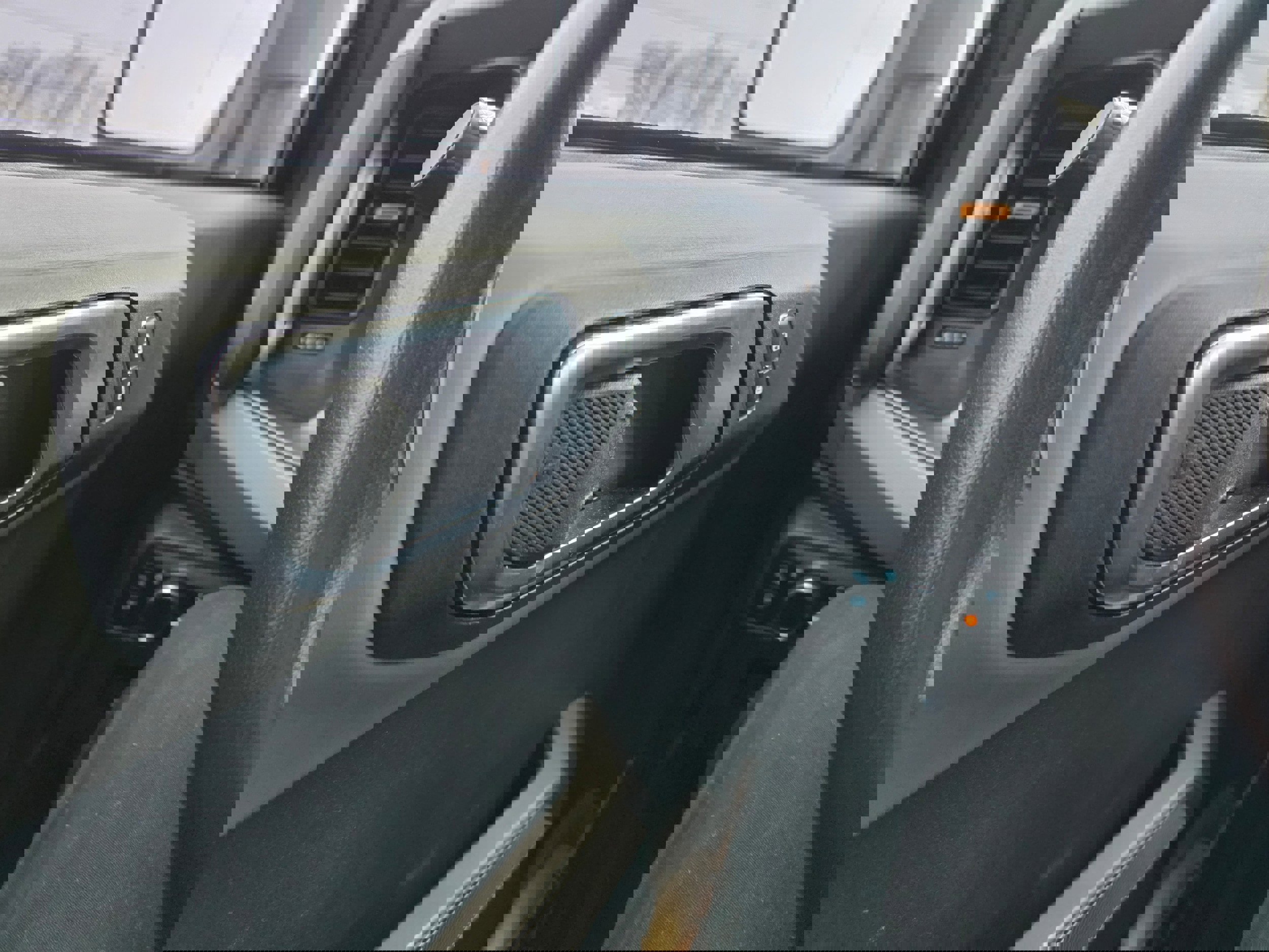 Used 2023 Ford Bronco Badlands image 17