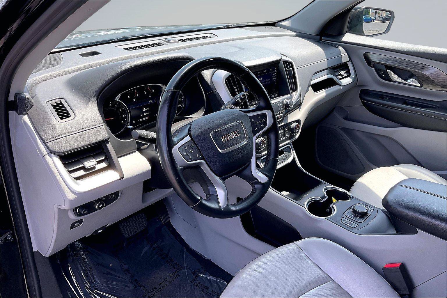Used 2024 GMC Terrain SLT AWD/4WD image 15