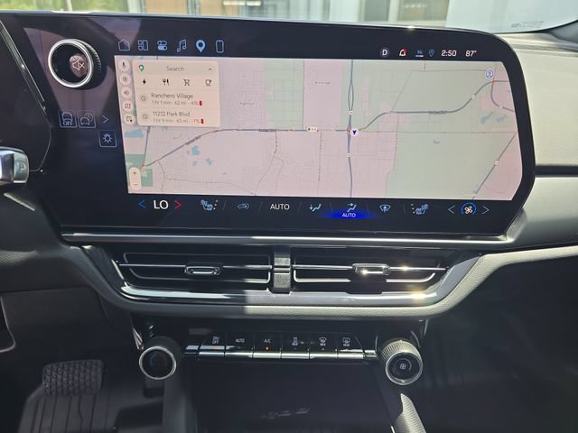 Certified 2025 Chevrolet Equinox EV RS FWD image 20