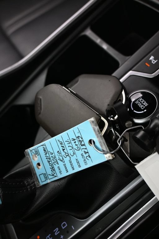 Used 2024 Kia Sorento S FWD image 27