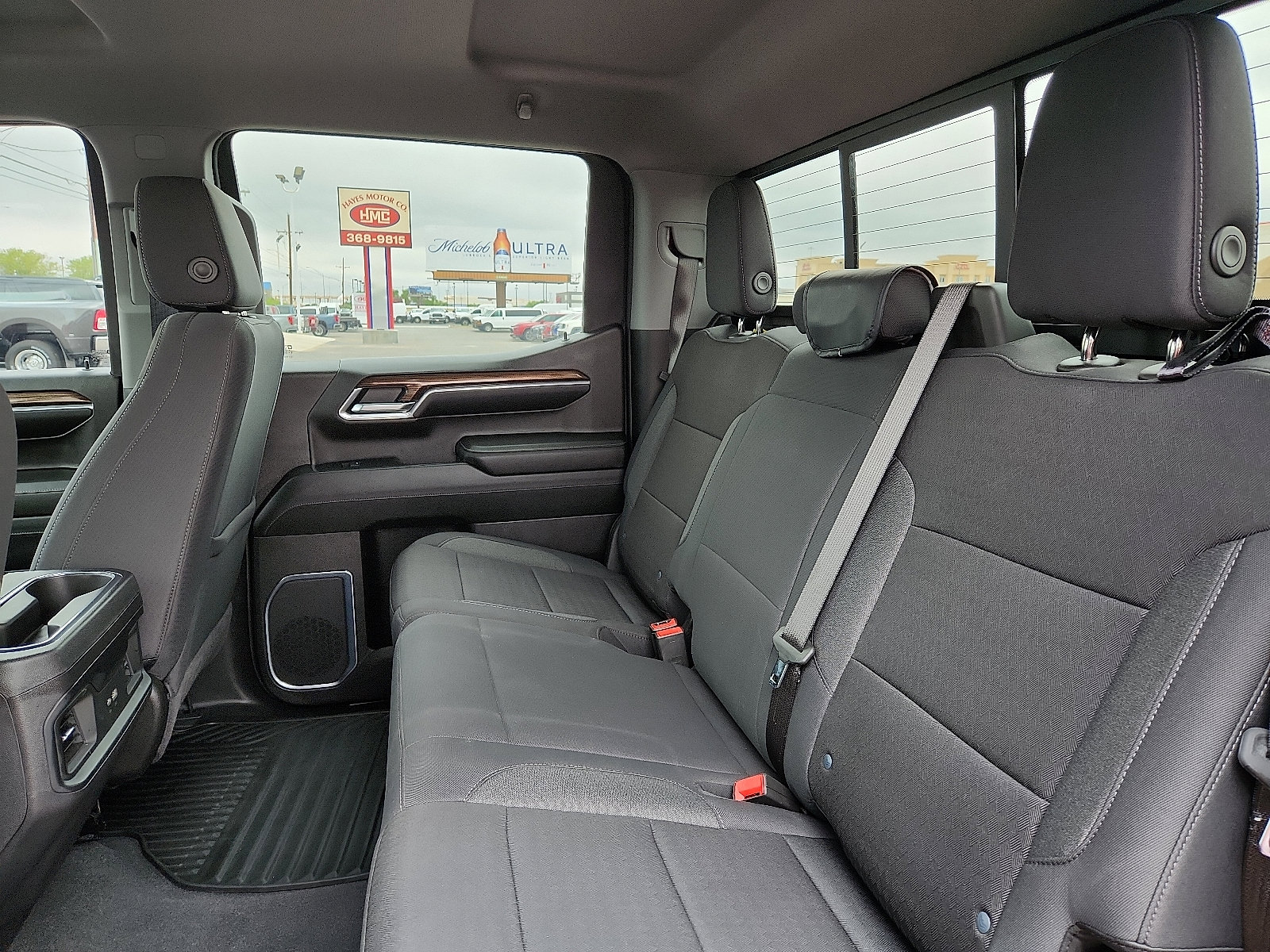 Used 2024 Chevrolet Silverado 1500 LT Trail Boss w/ Convenience Package II image 9