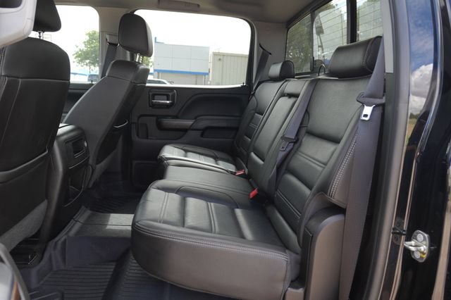 Used 2018 GMC Sierra 3500 Denali w/ Duramax Plus Package AWD/4WD image 9