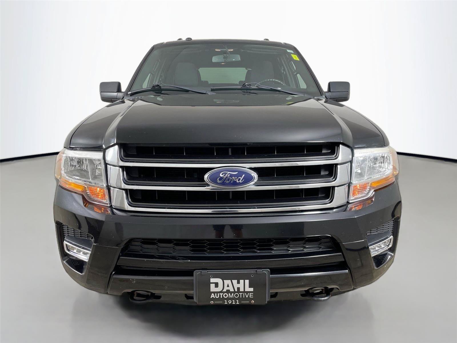 Used 2017 Ford Expedition XLT AWD/4WD image 3