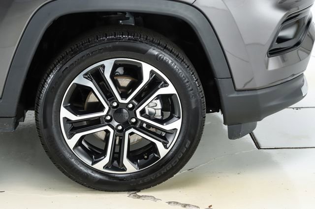 Used 2022 Jeep Compass Limited AWD/4WD image 18