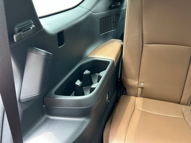 Used 2024 Toyota Grand Highlander AWD Hybrid image 55