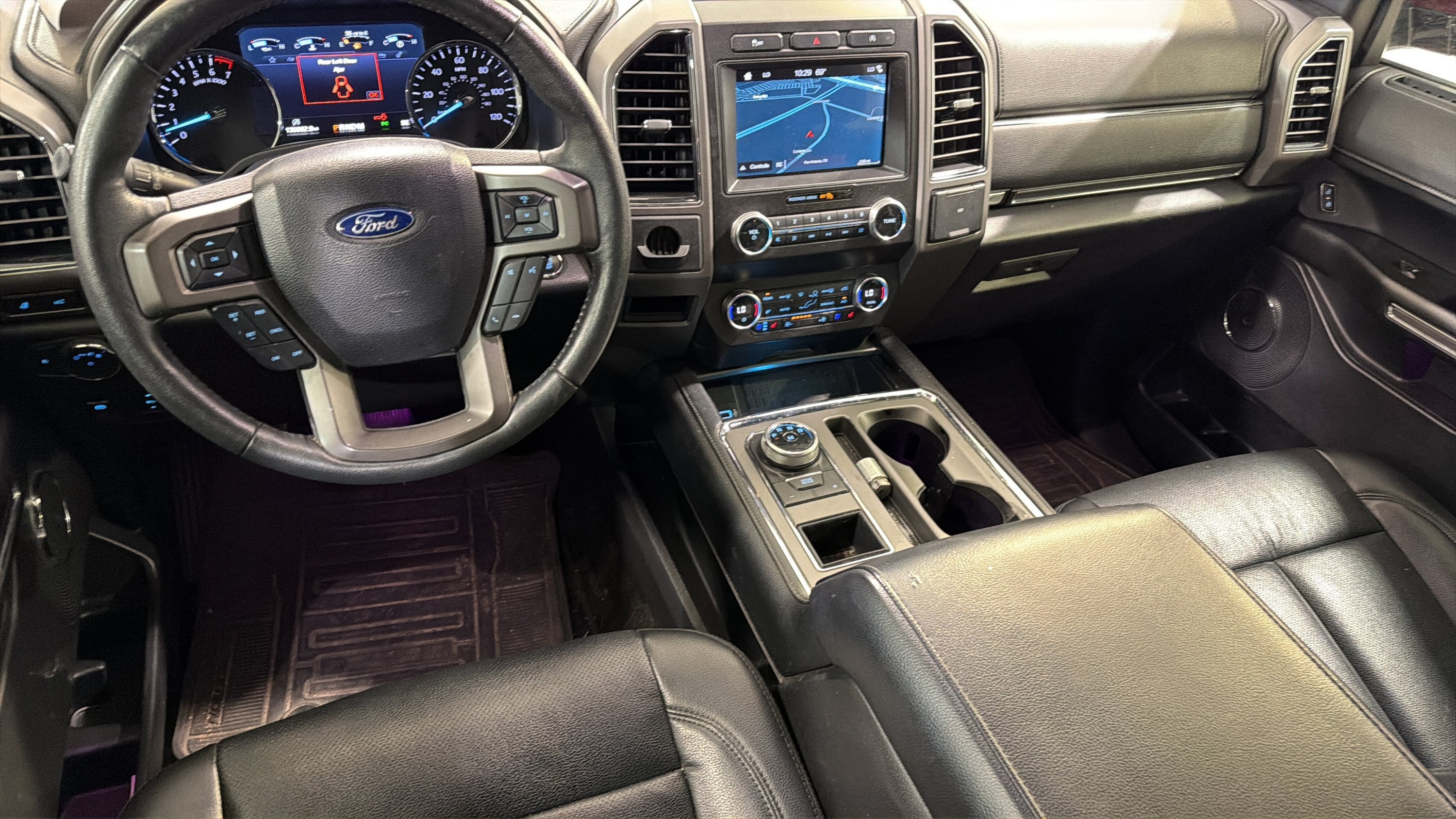 Used 2019 Ford Expedition Max XLT w/ Equipment Group 202A RWD image 21