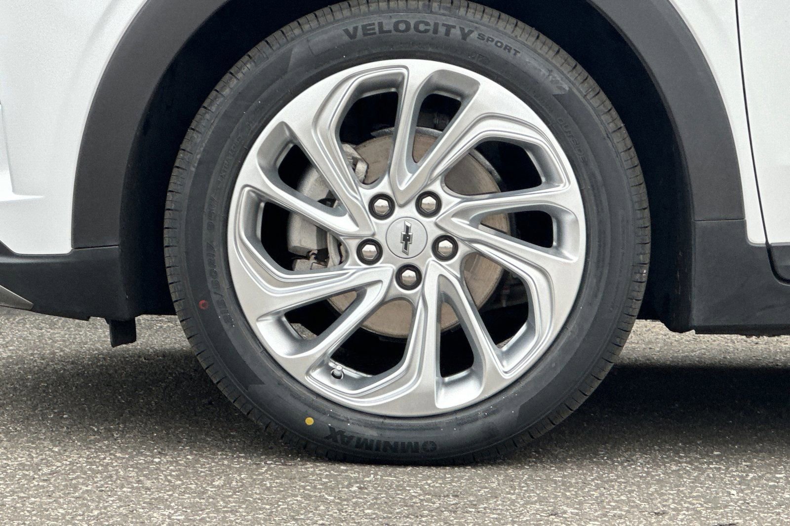 Used 2023 Chevrolet Bolt EUV LT image 26