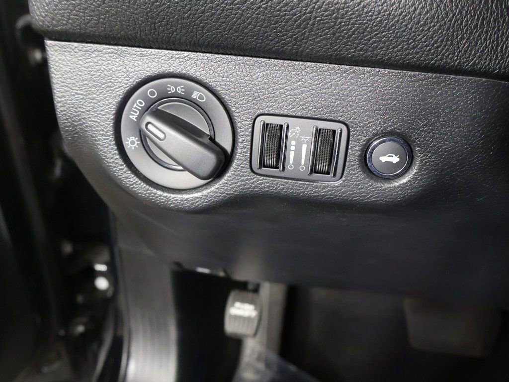 Used 2023 Dodge Challenger R/T image 29