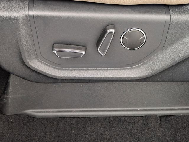 Used 2024 Ford Expedition Limited image 15