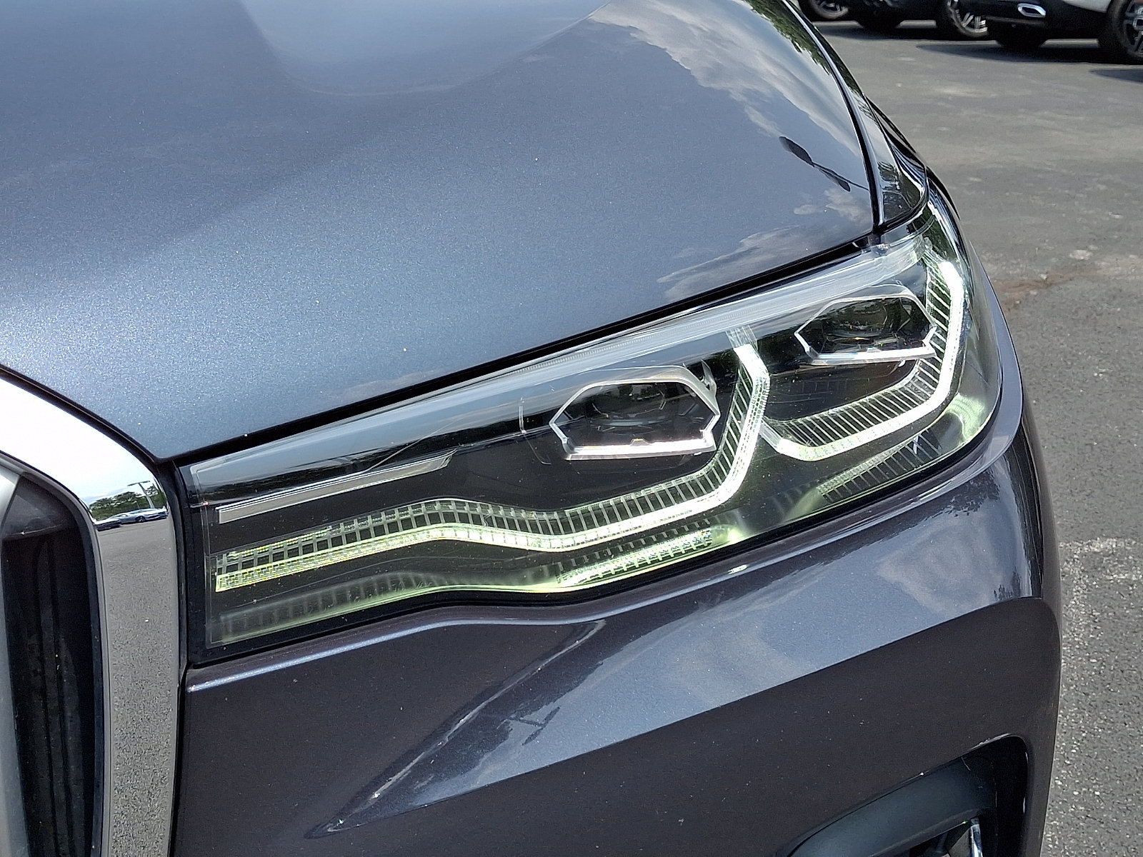 Used 2022 BMW X7 xDrive40i w/ Executive Package AWD/4WD image 9