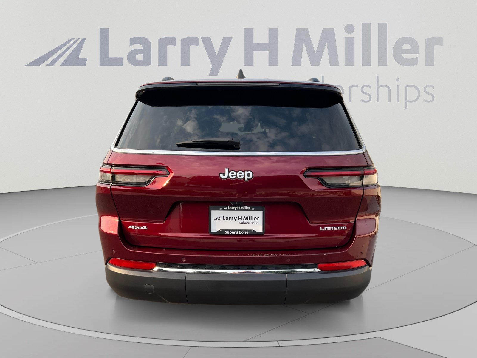 Used 2024 Jeep Grand Cherokee L Laredo AWD/4WD image 4