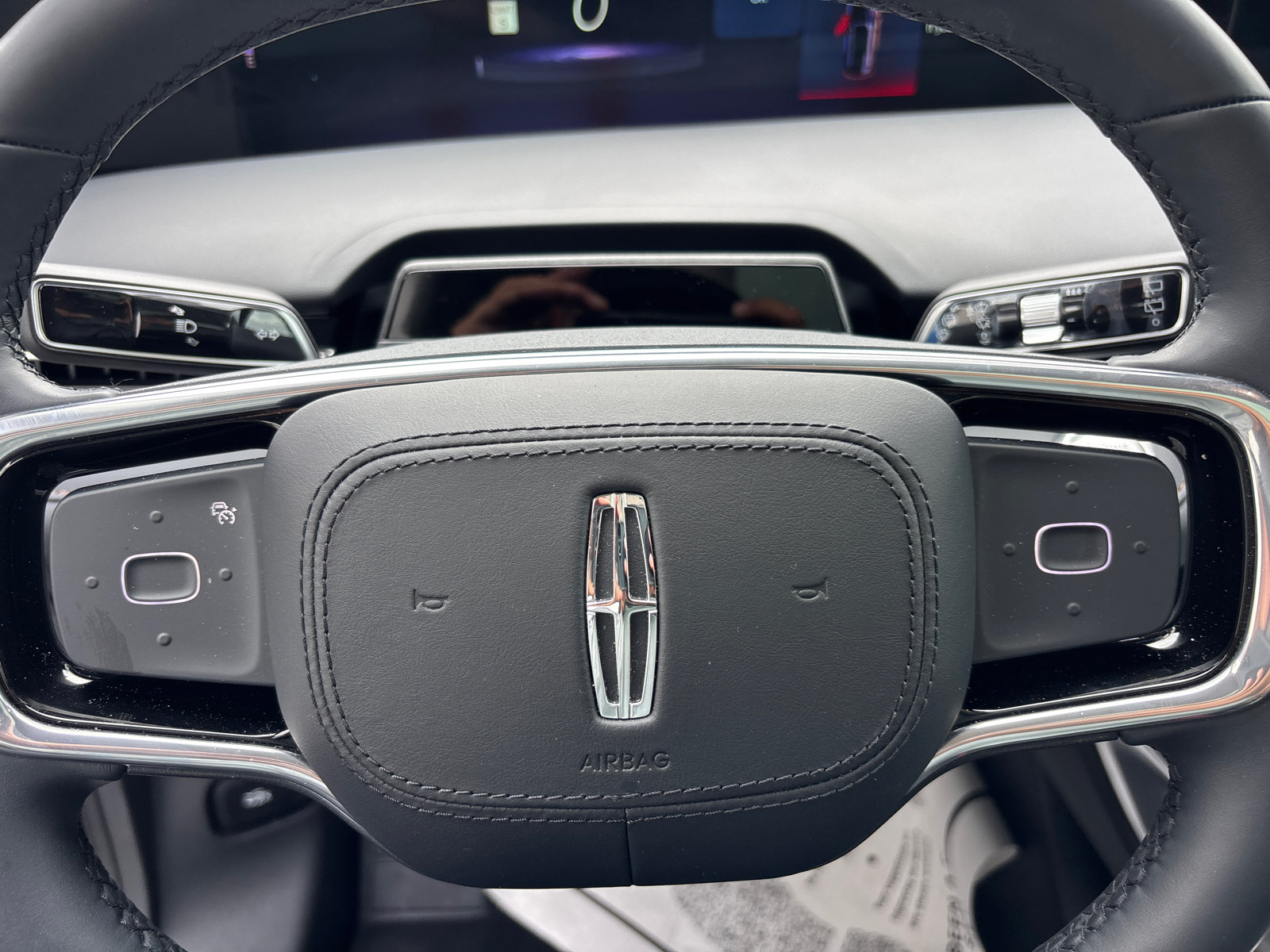 New 2026 Lincoln Nautilus Reserve AWD/4WD image 16