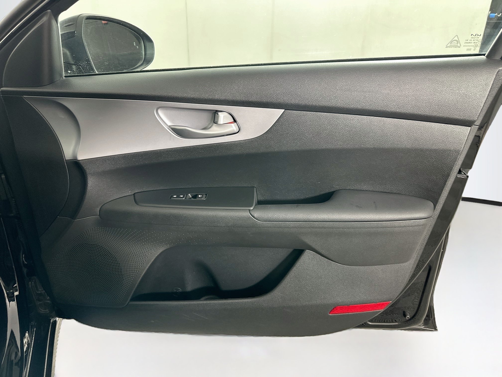 Used 2023 Kia Forte LXS w/ LXS Technology Package FWD image 30