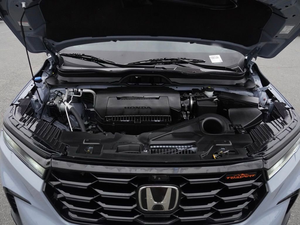 Used 2024 Honda Pilot TrailSport image 29