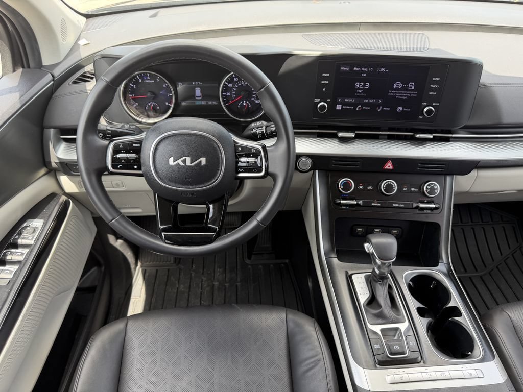 Certified 2024 Kia Carnival LX FWD image 16