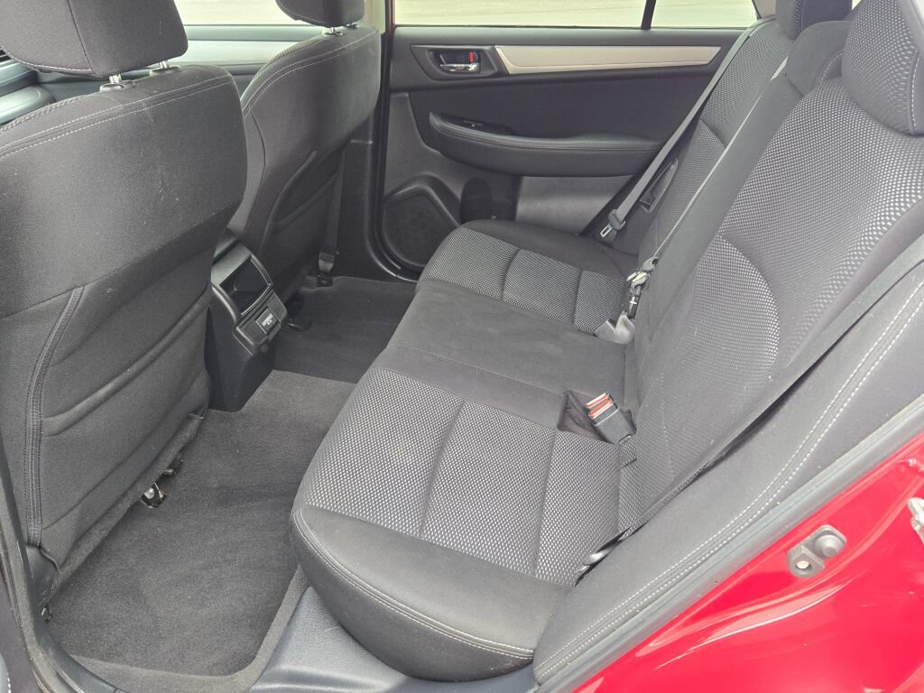 Used 2018 Subaru Outback 2.5i Premium AWD/4WD image 14