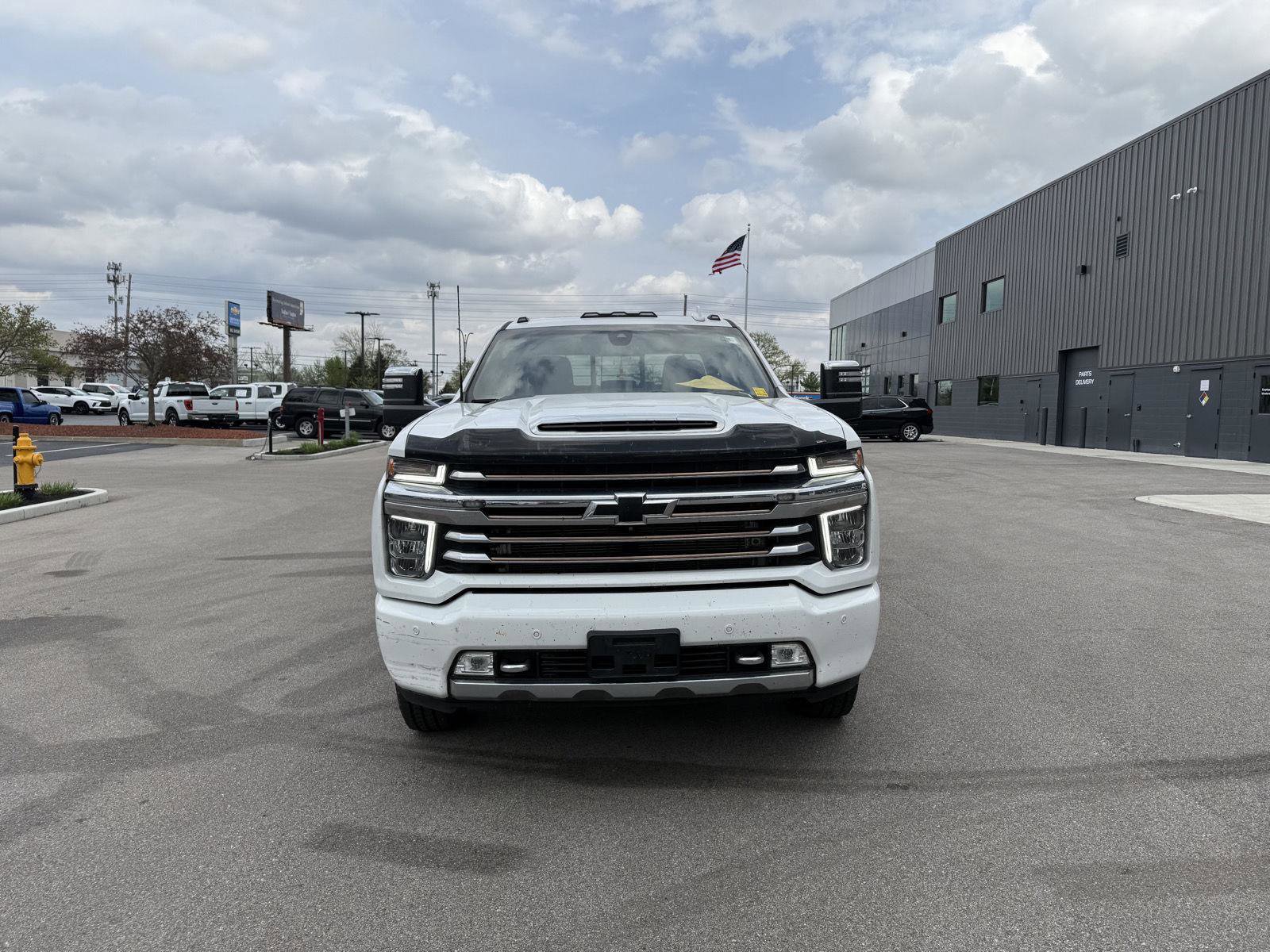 Used 2022 Chevrolet Silverado 3500 High Country w/ Safety Package II image 8