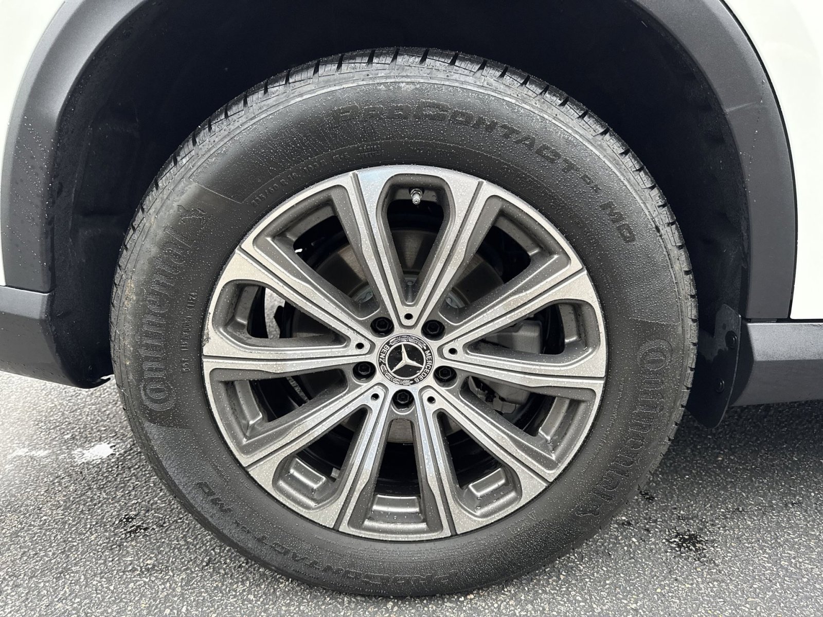 Used 2024 Mercedes-Benz GLC 300 4MATIC image 30