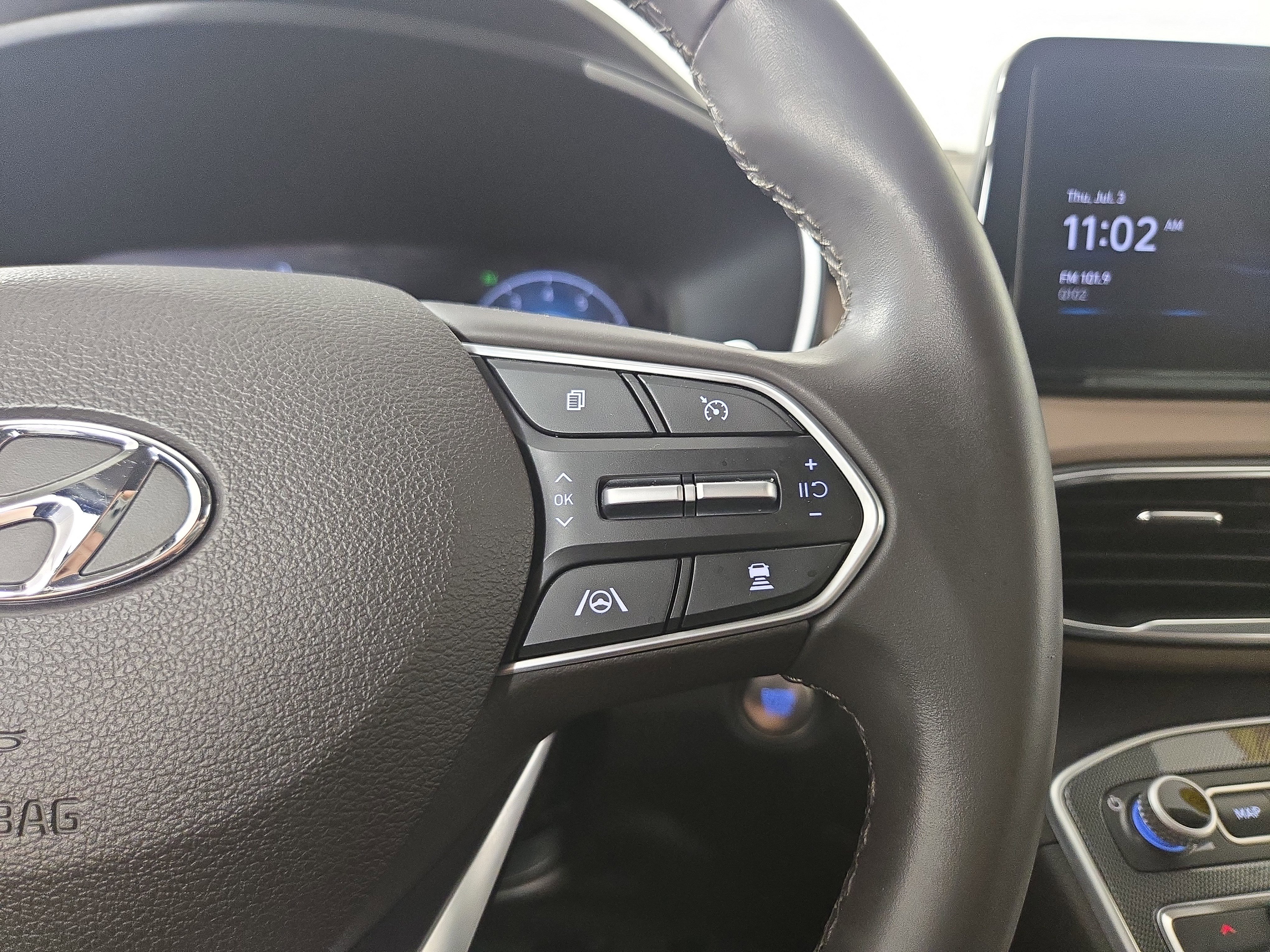 Used 2023 Hyundai Santa Fe SEL Convenience image 17