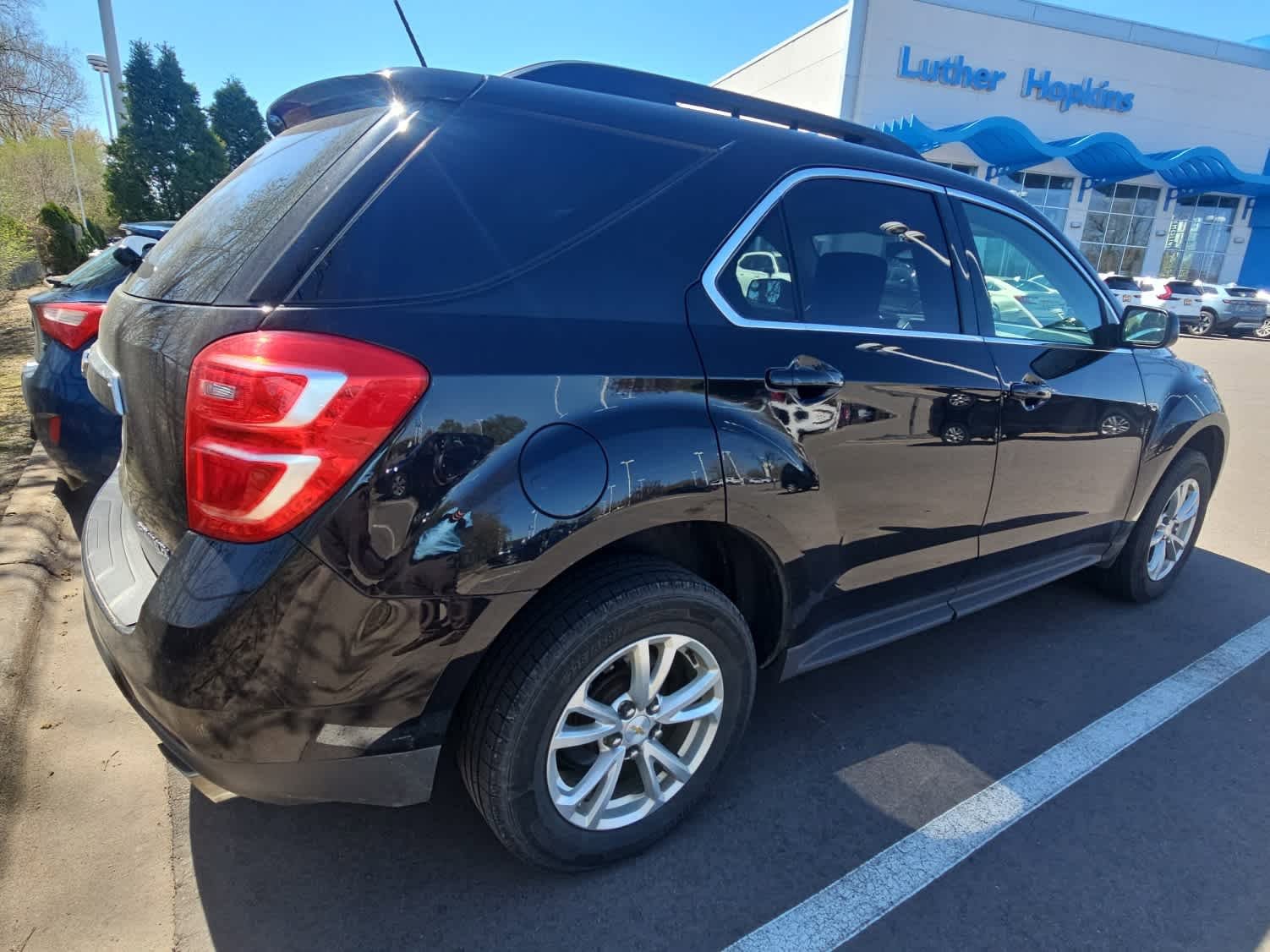 Used 2016 Chevrolet Equinox LT w/ Convenience Package AWD/4WD image 3