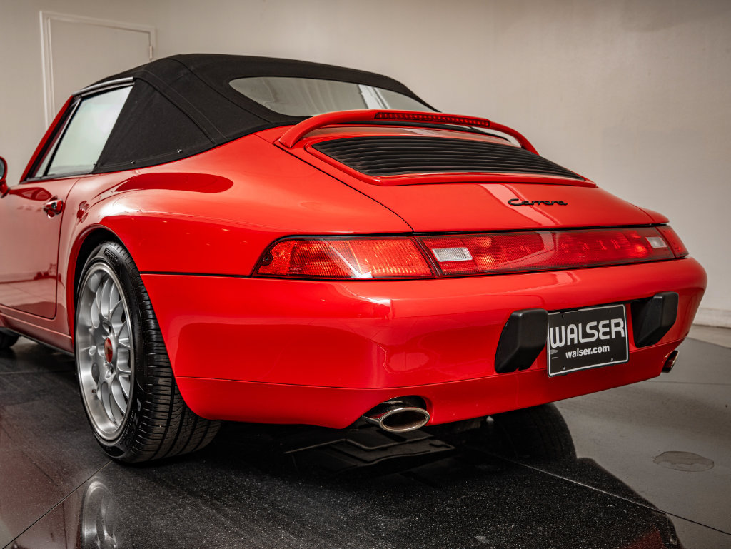 Used 1995 Porsche 911 Carrera RWD image 26