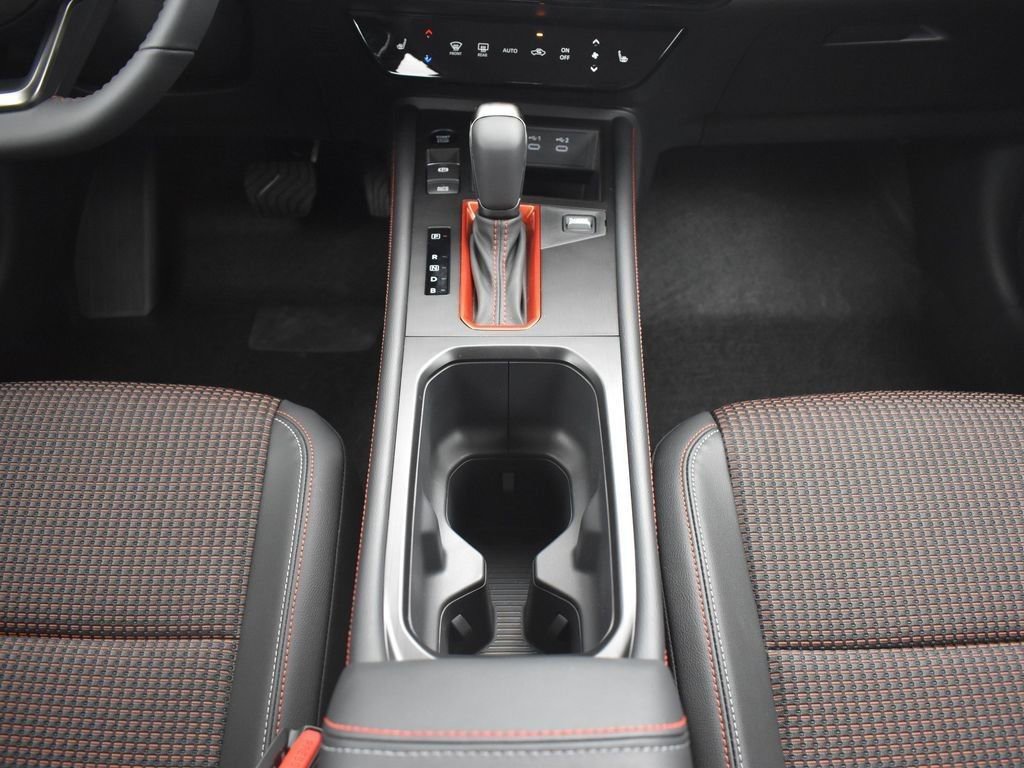 New 2026 Nissan Kicks SR w/ Cold Weather Package image 12