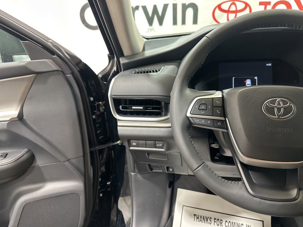 Used 2026 Toyota Grand Highlander XLE image 24