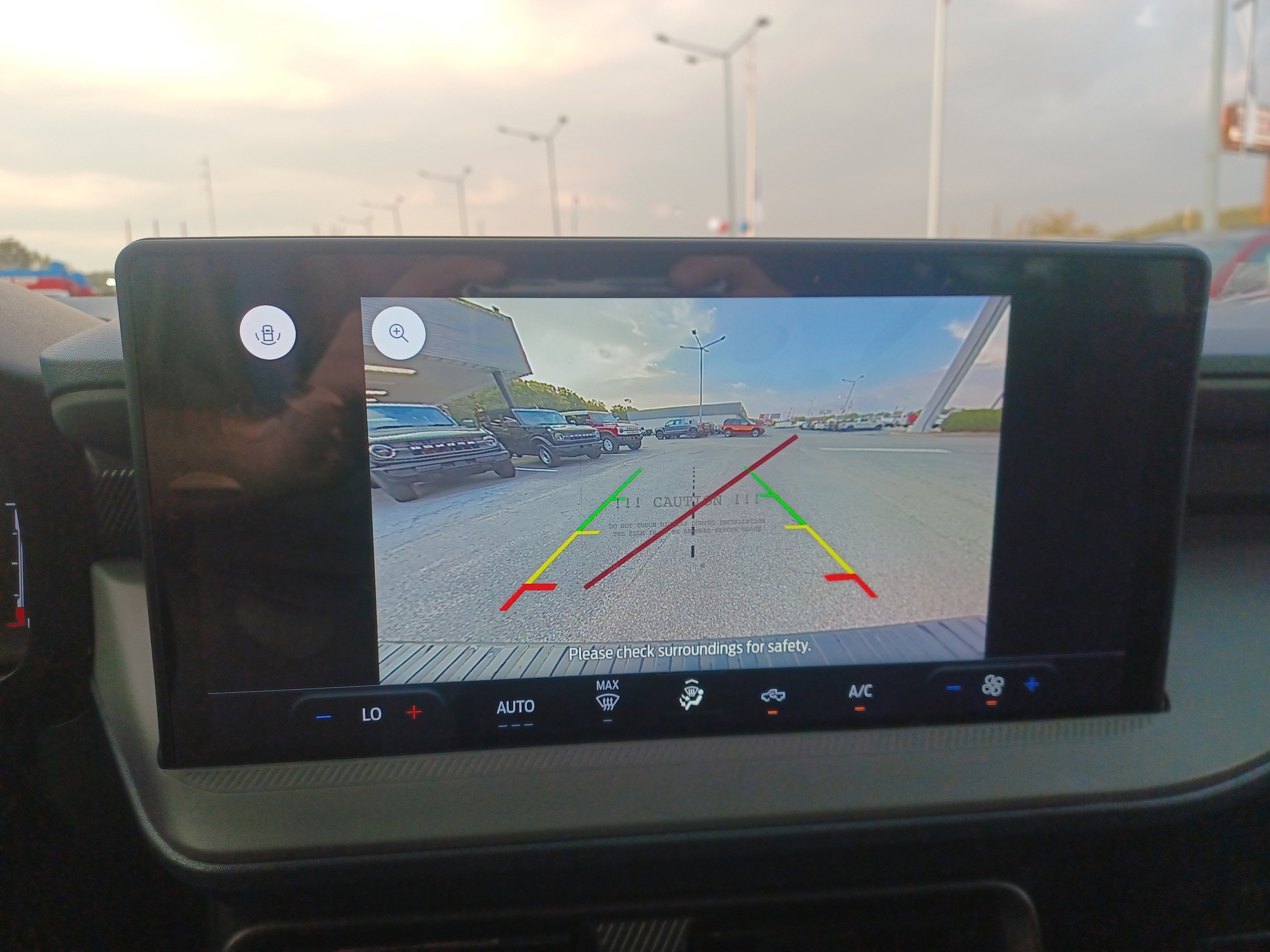 New 2025 Ford Maverick XL image 31