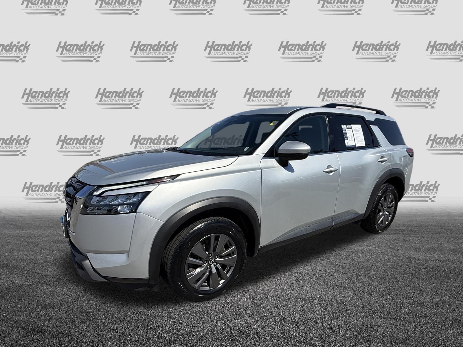 Used 2024 Nissan Pathfinder SV AWD/4WD image 5