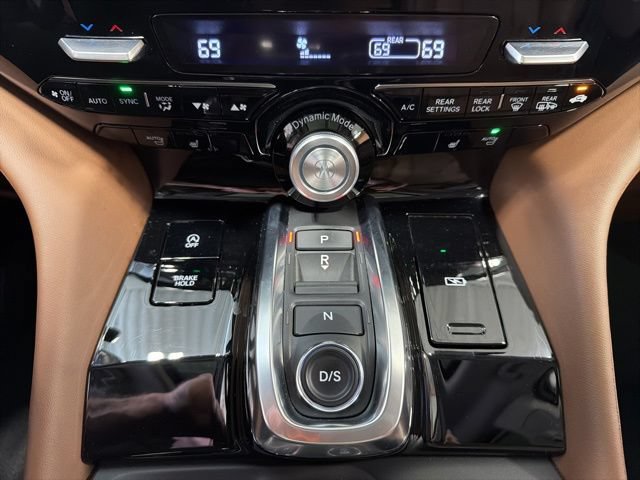 Used 2024 Acura MDX SH-AWD w/ Technology Package image 23