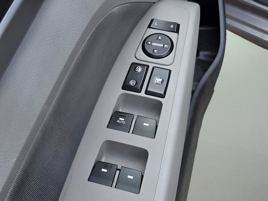 Used 2020 Hyundai Elantra Value Edition image 17