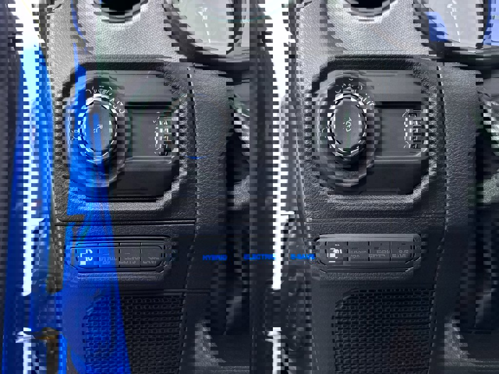 Used 2024 Jeep Wrangler Willys image 33