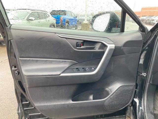Used 2024 Toyota RAV4 LE image 20