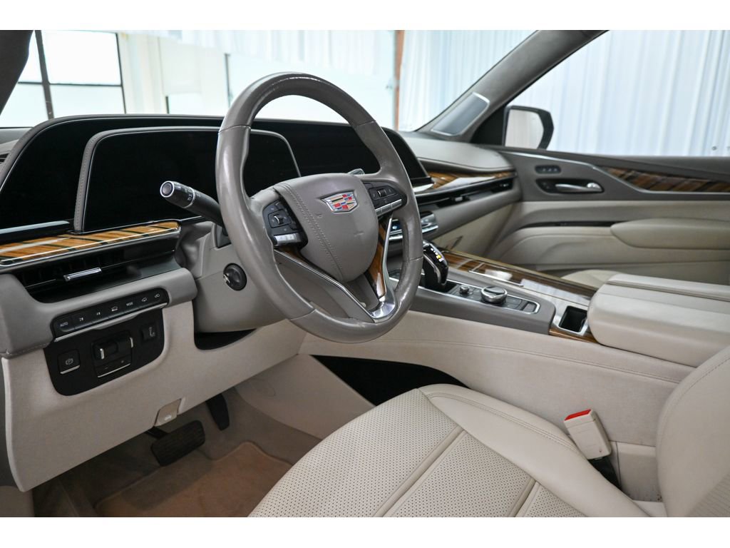 Used 2023 Cadillac Escalade Premium Luxury Platinum image 9