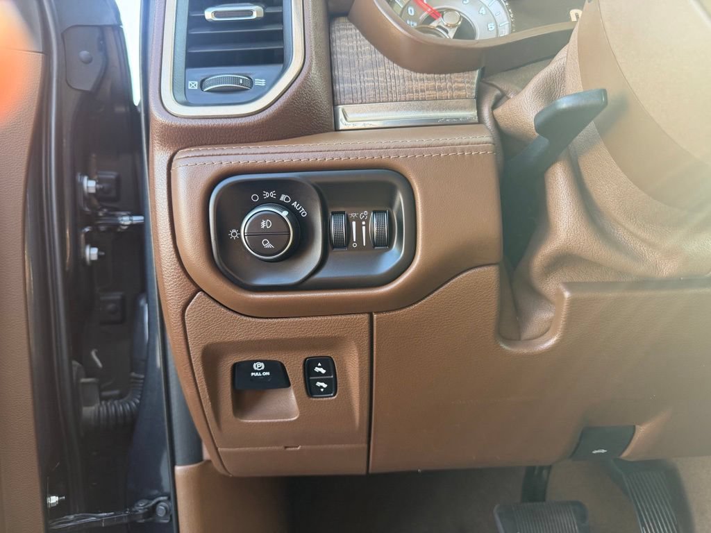 Used 2019 RAM 1500 Limited AWD/4WD image 29