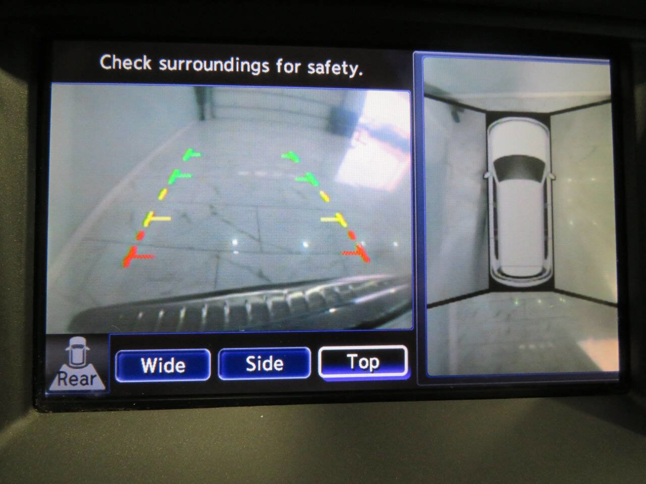 Used 2011 INFINITI QX56 4WD w/ Deluxe Touring Pkg image 18