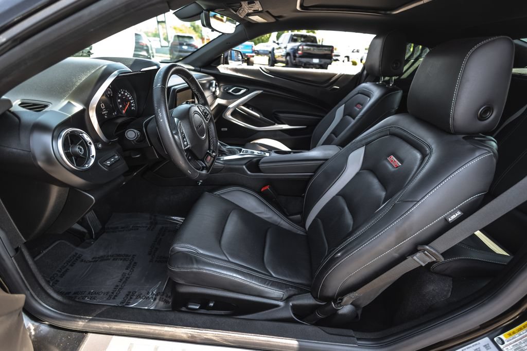 Used 2021 Chevrolet Camaro SS RWD image 19