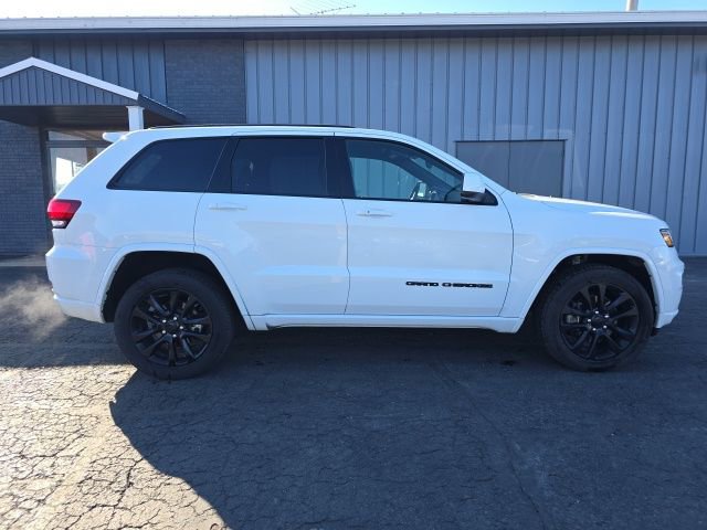Used 2021 Jeep Grand Cherokee Laredo X image 8