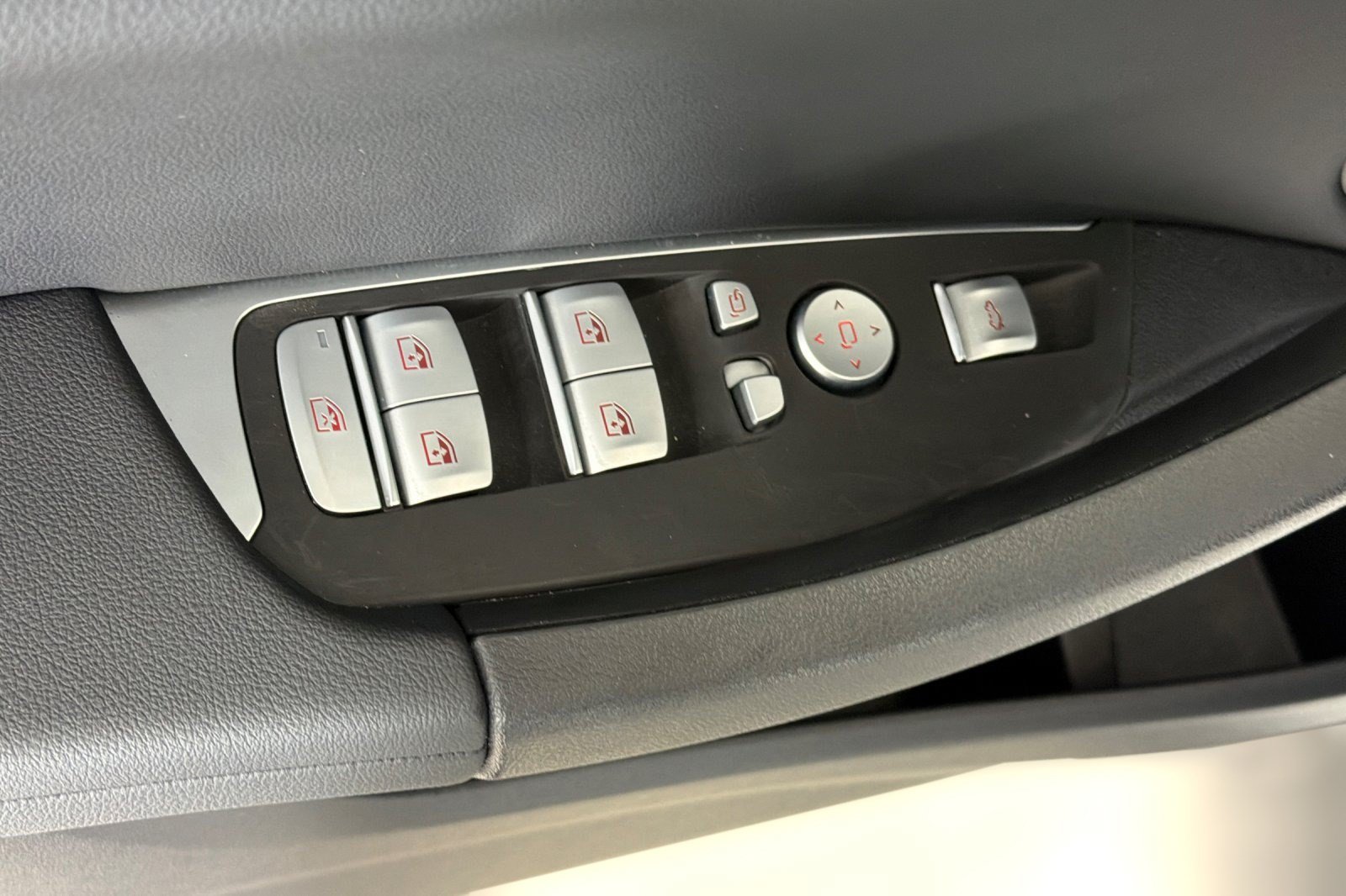 Used 2024 BMW X3 M40i w/ Shadowloine Package AWD/4WD image 14