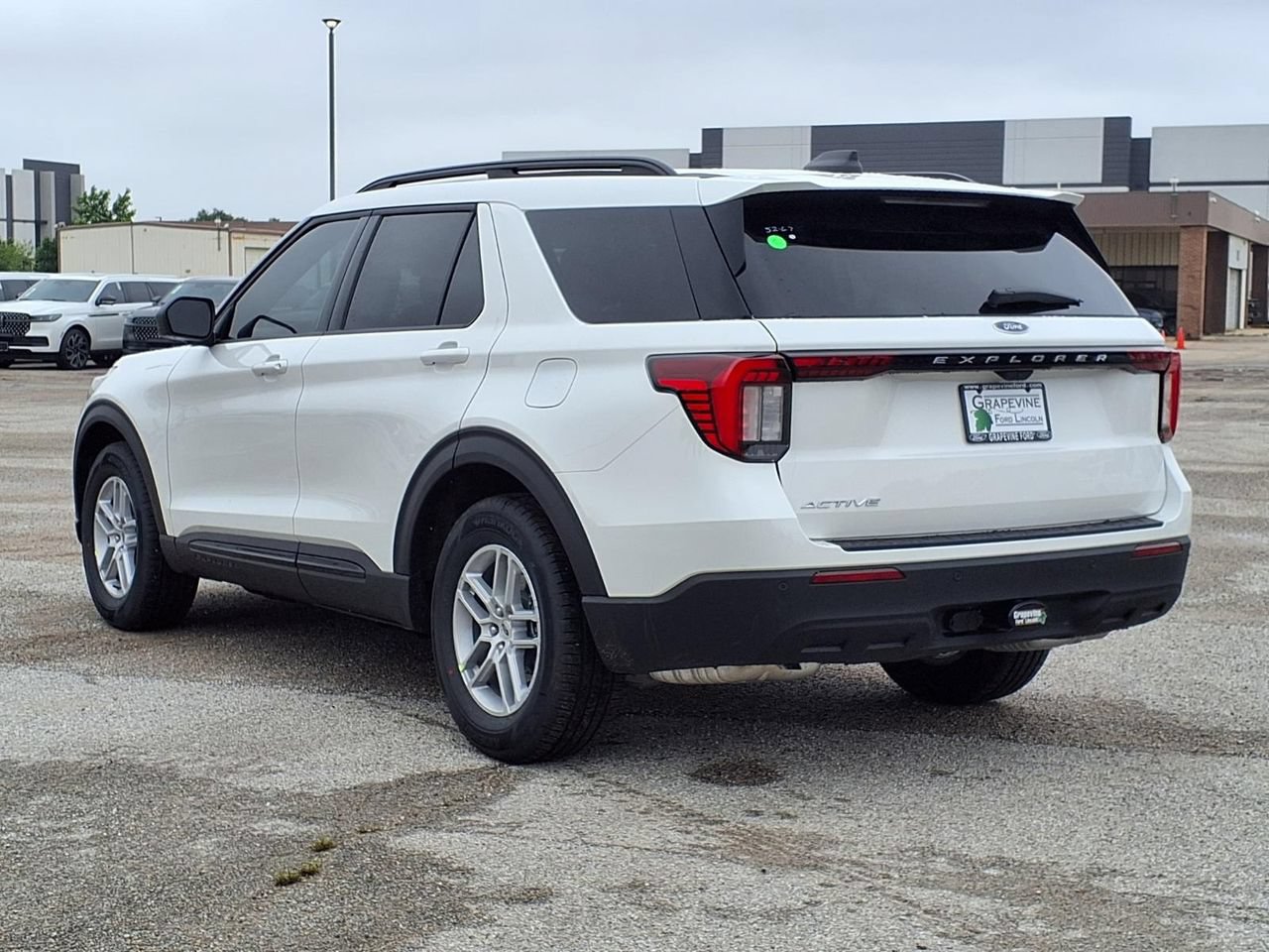 New 2026 Ford Explorer Active RWD image 6