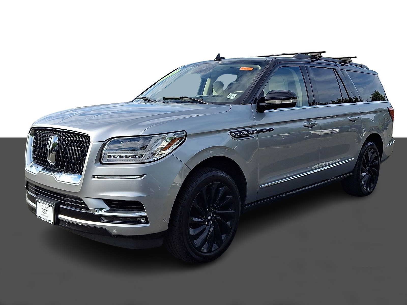 Used 2021 Lincoln Navigator L Black Label w/ Special Edition Package AWD/4WD image 3