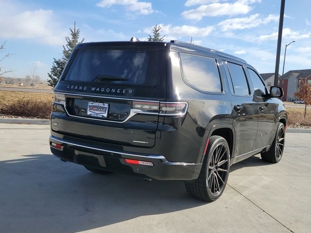 Used 2022 Jeep Grand Wagoneer Series III w/ Flexible Seating Group image 3