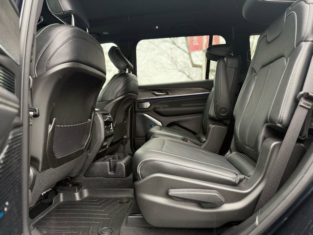 Used 2023 Jeep Grand Cherokee L Overland image 14