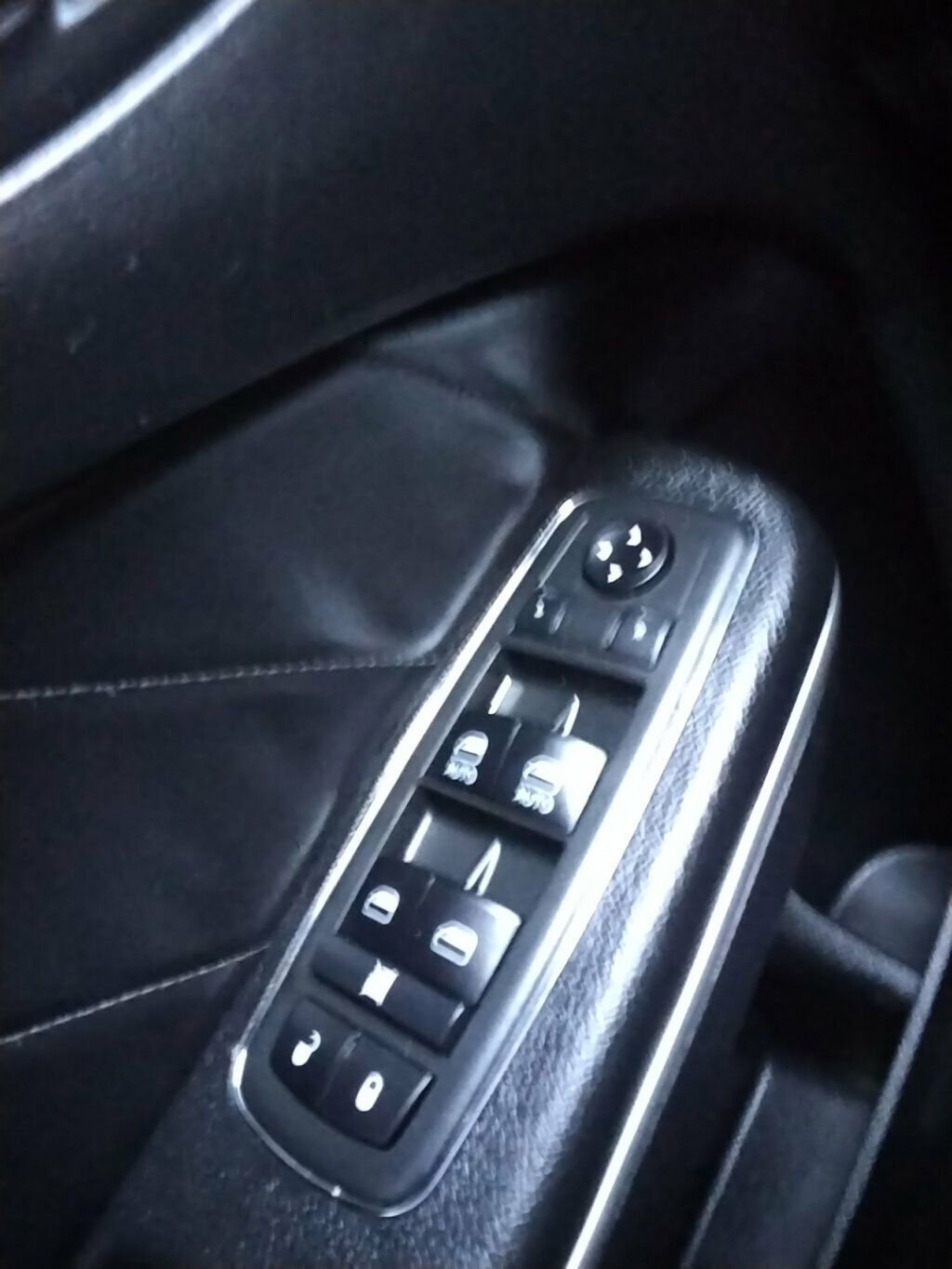 Used 2019 Dodge Charger SXT image 25